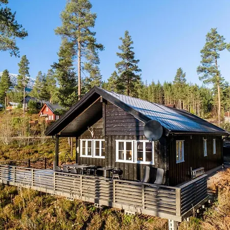 - 8p - With Sauna & Hot Tub Holiday home Vradal