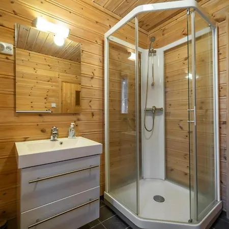 - 8p - With Sauna & Hot Tub
