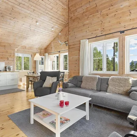 - 8p - With Sauna & Hot Tub Vradal